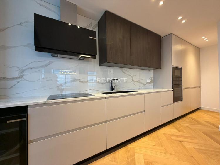 4 Camere Upsite Promenada Mall Aviatiei 2 locuri de parcare + boxa  - 9