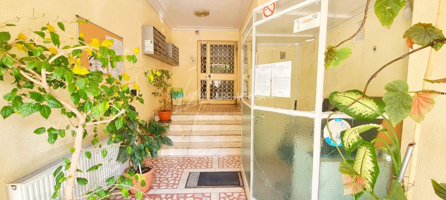 Ap decomandat cu 3 camere bloc 1993 Orzari, Delea Veche, Calea Calarasilor - 40