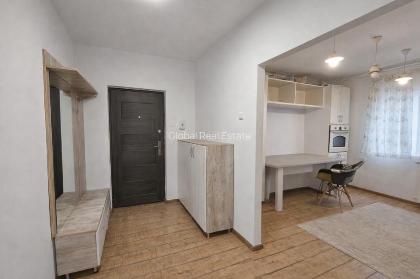 3 Camere Decomandat Zona Academia Mircea Cel Bătrân - 13