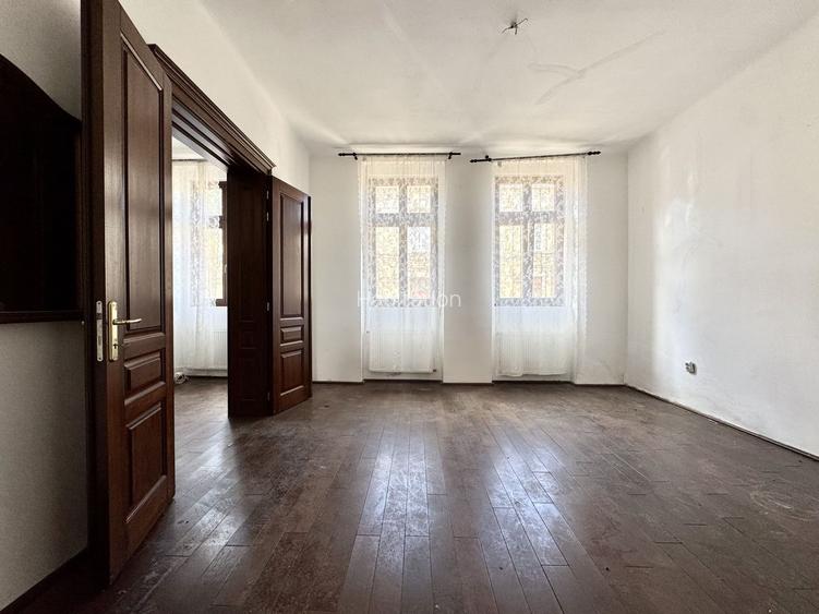 Casă pretabilă pentru spațiu de birouri, cu teren – în zona Bălcescu - 13
