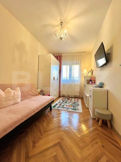 Apartament 3 camere de vanzare, 55 mp, zona Sovata