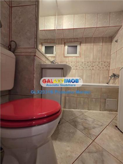 Inchiriere apartament cu 3 camere situat apropae de metrou Favorit