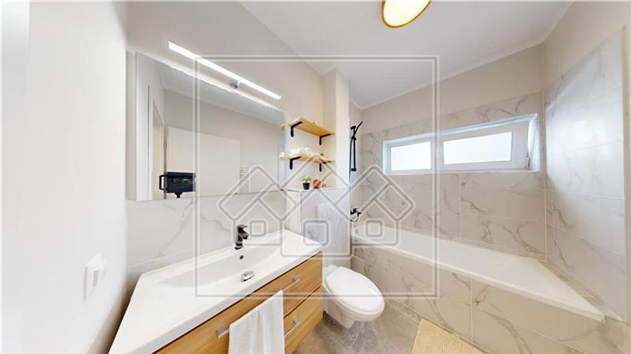 Ap. 2 camere, terasa 12.45 mp, aer conditionat, finisat la cheie