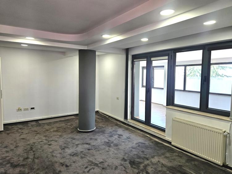 Cladire de birouri/showroom -760 mp/7.5 euro/mp+tva /Zona 13 Septembrie