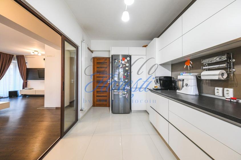 Casa 5 camere, 242 mp, zona Somesului