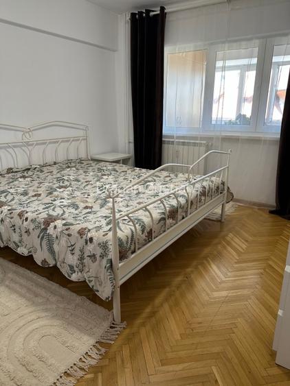 4 camere decomandate, 2 băi, 96 mp, Piața Lahovari, bloc 1980 - 5