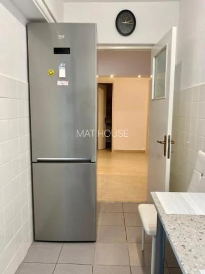 APARTAMENT 2 CAMERE 3/8 68 MP BL 2000 MONOLIT  ORIENTARE SUD - 3