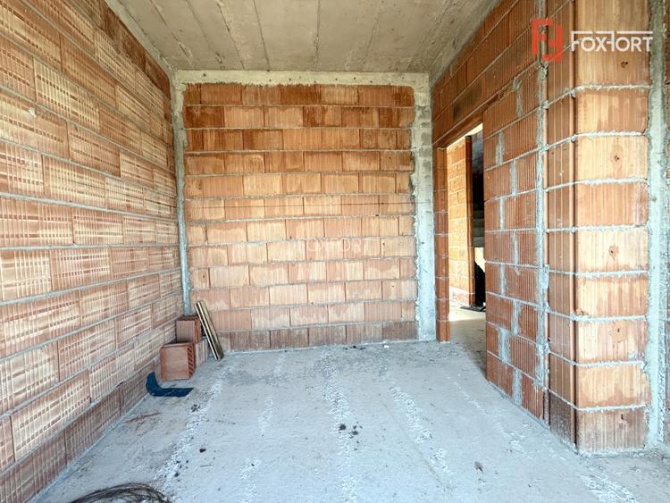 Duplex despartit prin camera tehnica, 5 camere, teren de 308 in Sanandrei - 14