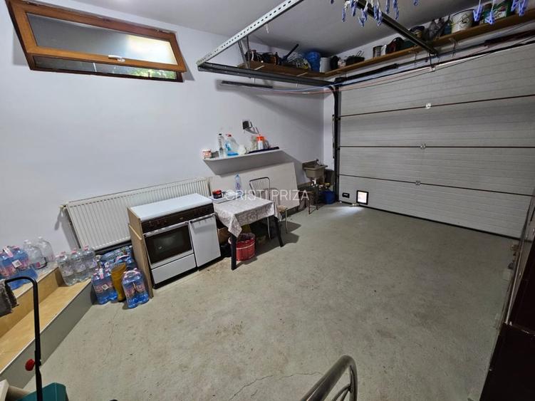 Casa cu piscina - Chiajna (6 dormitoare - 6 bai - 2 livinguri) - 10