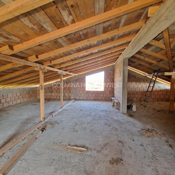 Se vinde casa la rosu, sat  Malaiesti jud. Prahova , pret 72000 euro negociabil. - 13