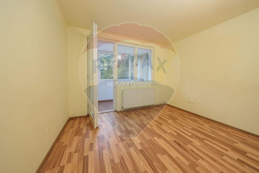 Apartament cu 2 camere de vânzare în zona Tractorul - 12