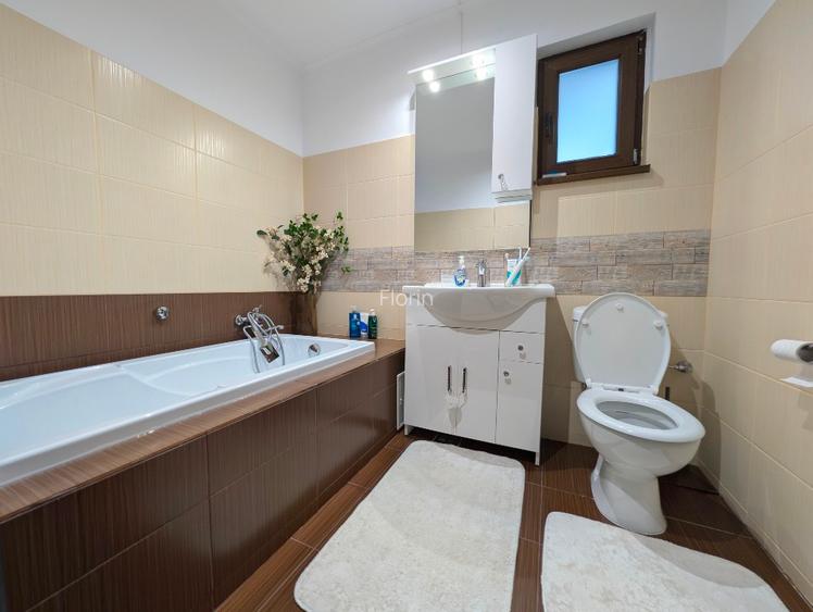 Casă de vânzare P+1, 3 camere decomandate , mobilata  Ovidiu, Constanta, - 11