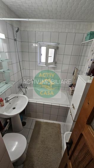 De inchiriat apartament cu 2 camere, etaj 3, zona Pietonal Stefan cel Mare - 2