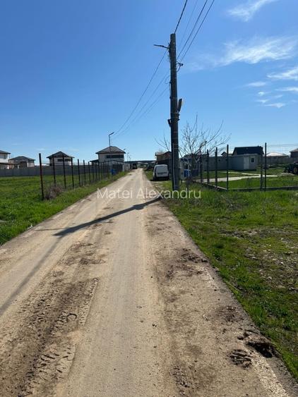 Teren intravilan de vanzare - 2