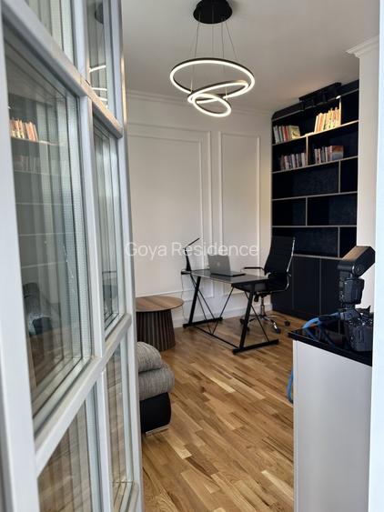 Margine de triplex : 5 camere, 3 bai,2 dressinguri,bucatarie, balcon,terasa. - 10