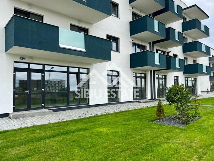 Super Oferta 1250 euro mp Spatiu Comercial cu Vitrina 173 mp 3 parcari - 2