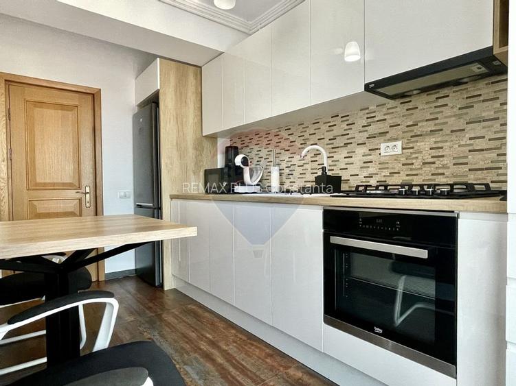 Studio de lux cu vedere la lac si la mare in Mamaia loc de parcare - 3