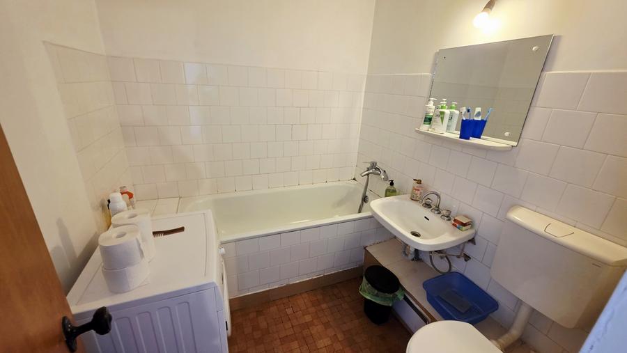 Vanzare 2 camere decomandate bloc 1982