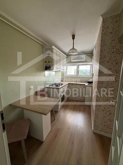 Apartament cu 2 camere, decomandat, 54 mp, Zona Poli 2 - 5