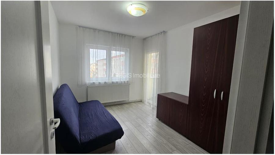 Apartament spatios 4 camere recent renovat Astra - 3