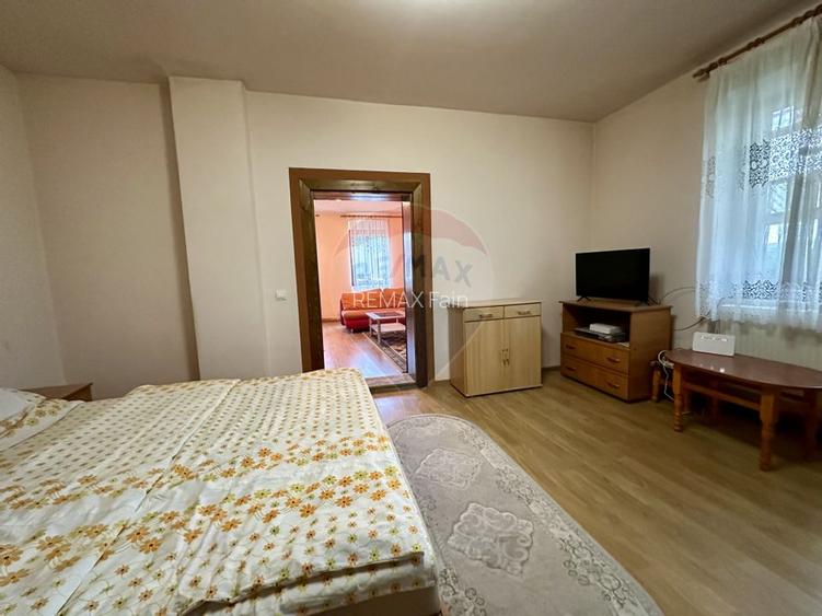 Casă  cu 5 camere de vânzare in Apos - 4