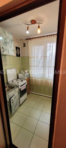 Vanzare apartament cu 2 camere -  zona Micro 19 - 5