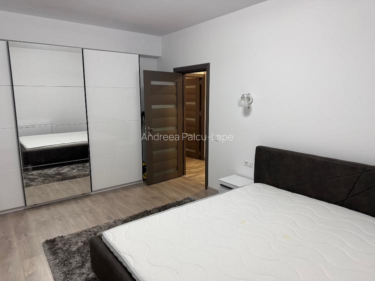 Inchiriez Apartament 2 camere - 12