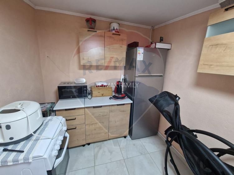 Apartament spatios la curte 2 dormitoare Salonta str. Republicii - 20