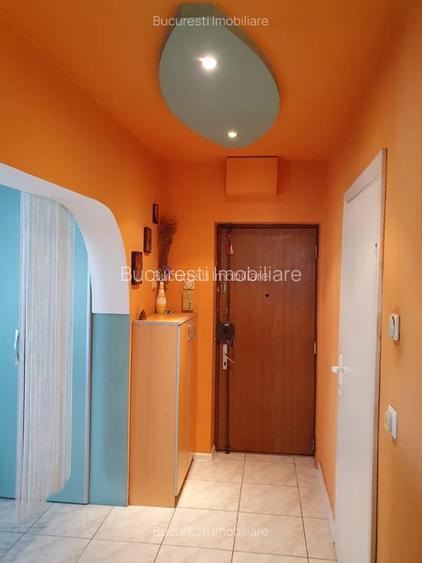 CALARASILOR Matei Basarab,Metrou Muncii,bl MIXT 1993,reabilitat,DECOMANDATA - 4