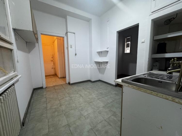 Inchiriere 5 camere, Piata Romana - 9