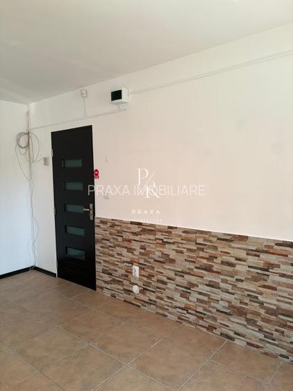 Spatiu comercial de inchiriat cu vedere la strada! - 10