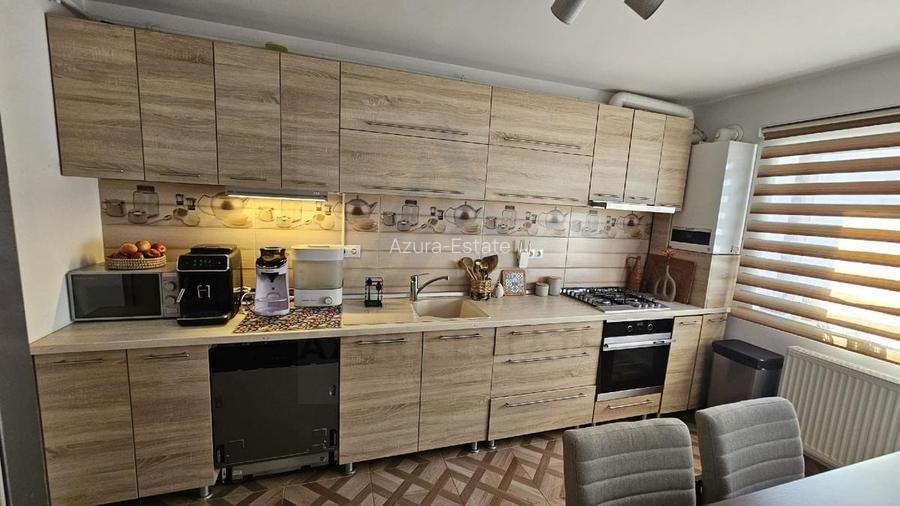 Apartament 3 camere 82 mp 2 băi 2 balcoane etaj 2 in Selimbar - 6