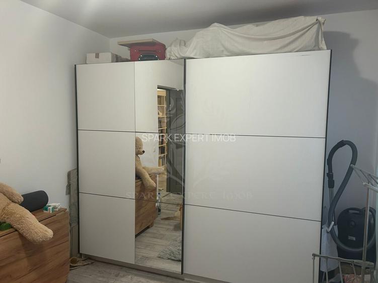 3 CAMERE // CINA // ETAJUL 1 - 5