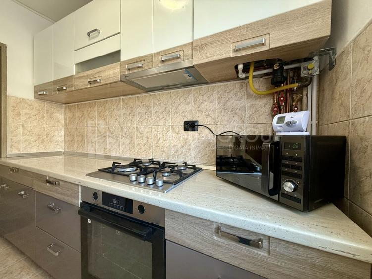 Garsoniera decomandata, etaj intermediar - Zona Tractorul, Coresi - 5