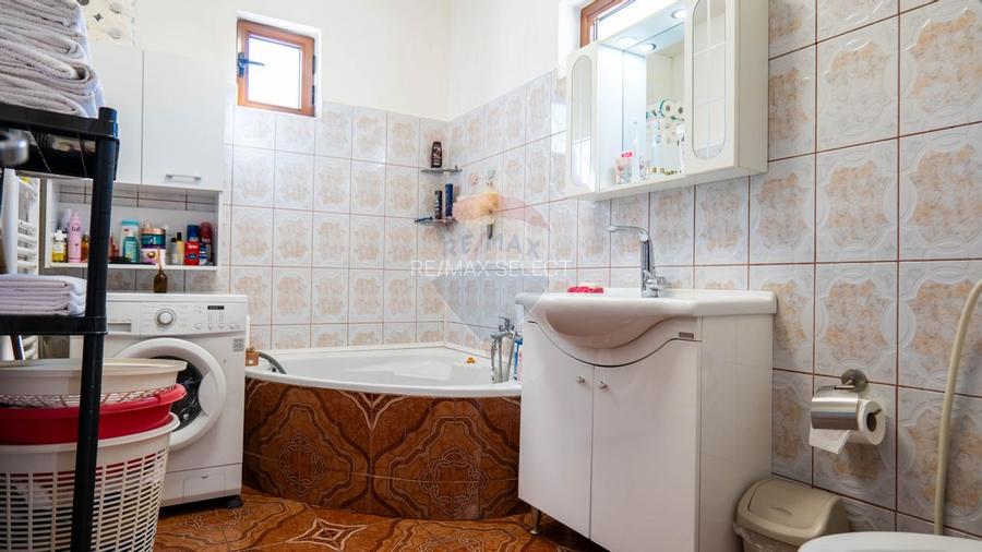 Casa si teren intravilan de vanzare, in Afumati - 16