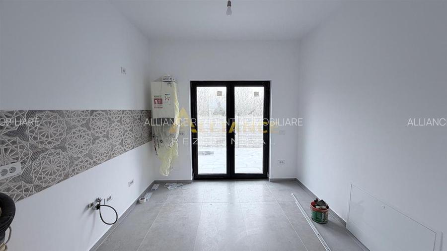 Casa Individuala - 3 camere - 1 baie - 250mp teren - 6