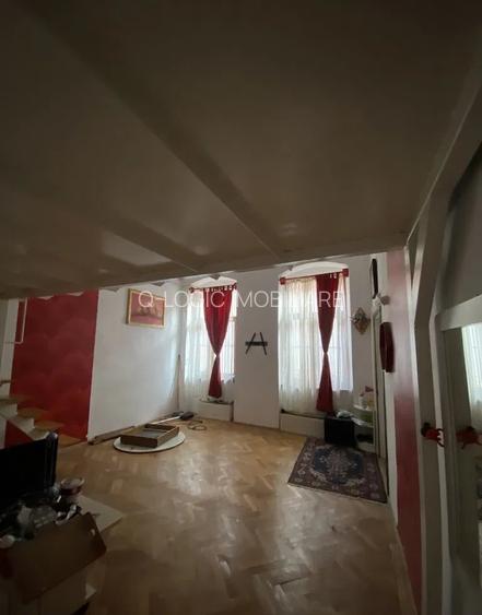 Garsoniera libera la vanzare zona Centrul Istoric - 2