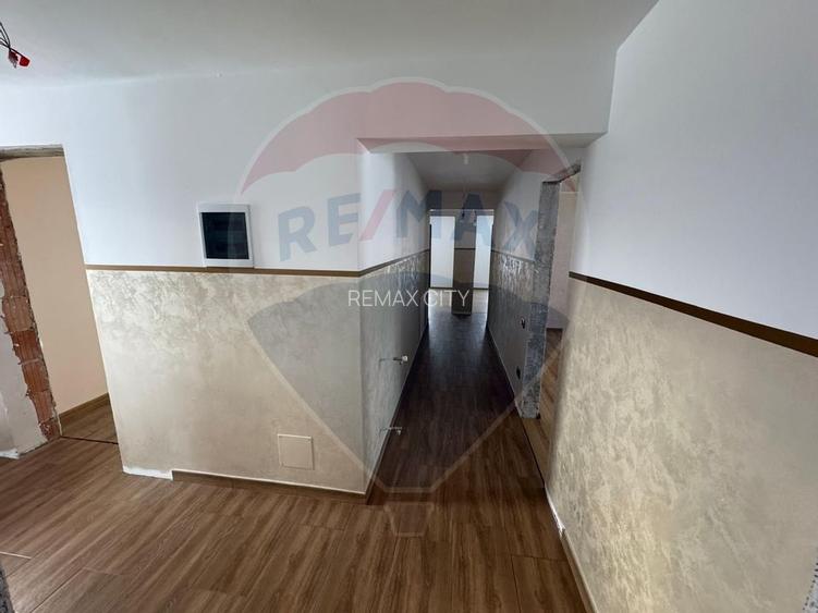 Casa  si  teren zona Balaurul - 24