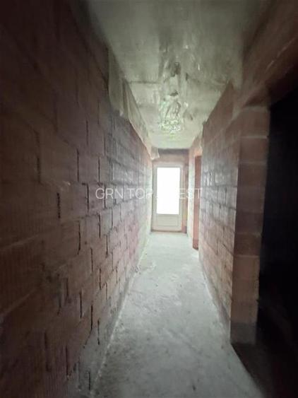 Casa individuala 5 camere 2 bai pivnita 380mp teren in Cisnadie - 13