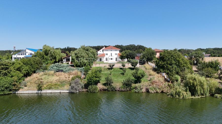 Vilă elegantă cu piscină și ieșire la Lac – Căciulați, Balotești - 2