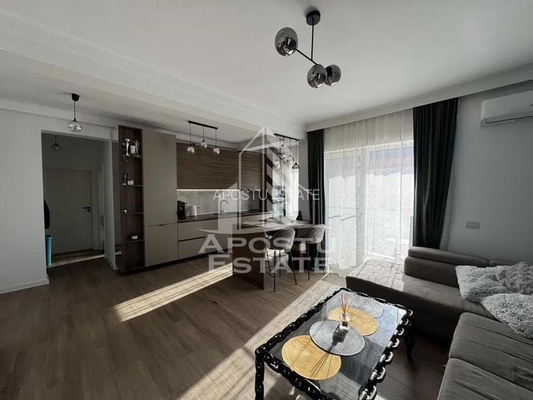 Apartament cu 2 camere, Centrala Proprie, Loc De Parcare, Giroc - 3