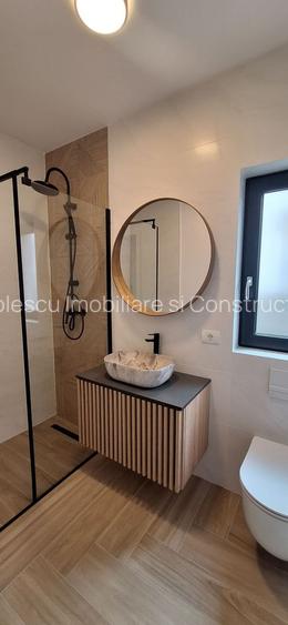 Duplex frumos cu arhitectura mediteraneana - 12