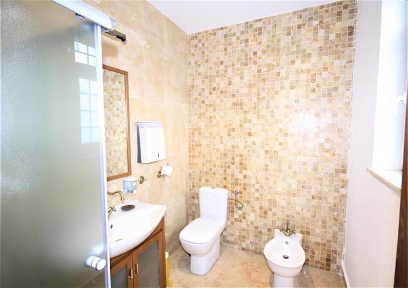 Corp vila, ideal locuinta, cu piscina si curte proprie in centru, Bucuresti - 10