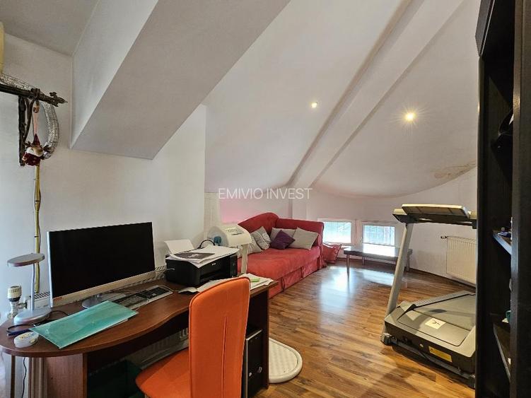 Vila in zona Bucurestii Noi - 275 mp | 6 camere | 4 bai | teren 450 mp - 12