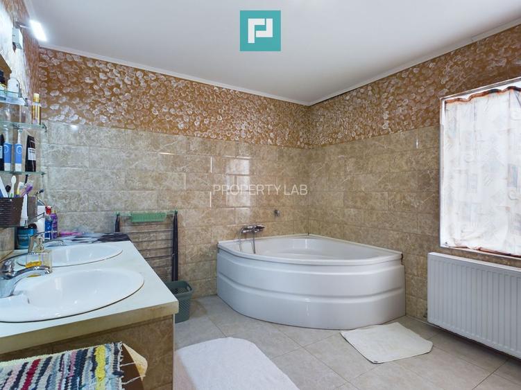 Casă cu 5 camere în Nădlac - 9