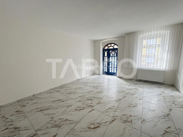 Spatiu de inchiriat la parter 133 mpu 5 camere Centrul Istoric Sibiu - 2