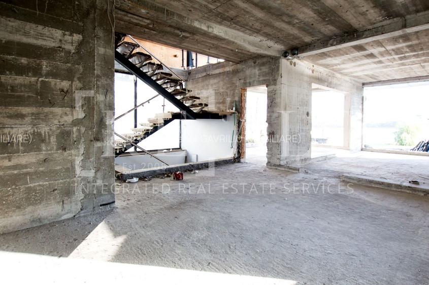 Vanzare casa. vila 7 camere | Arhitectura deosebita, Deschidere lac | Petricani - 26