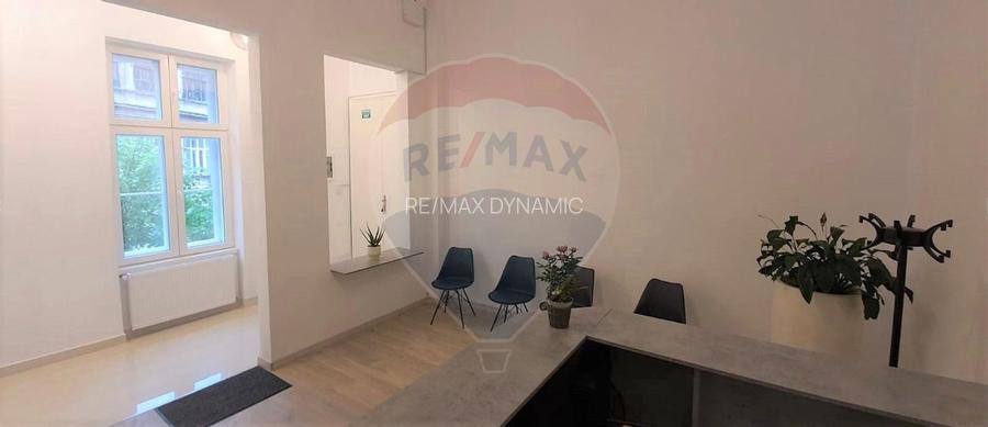 Spațiu de închiriat 149 mp, ultracentral, în Palatul Neumann - 2