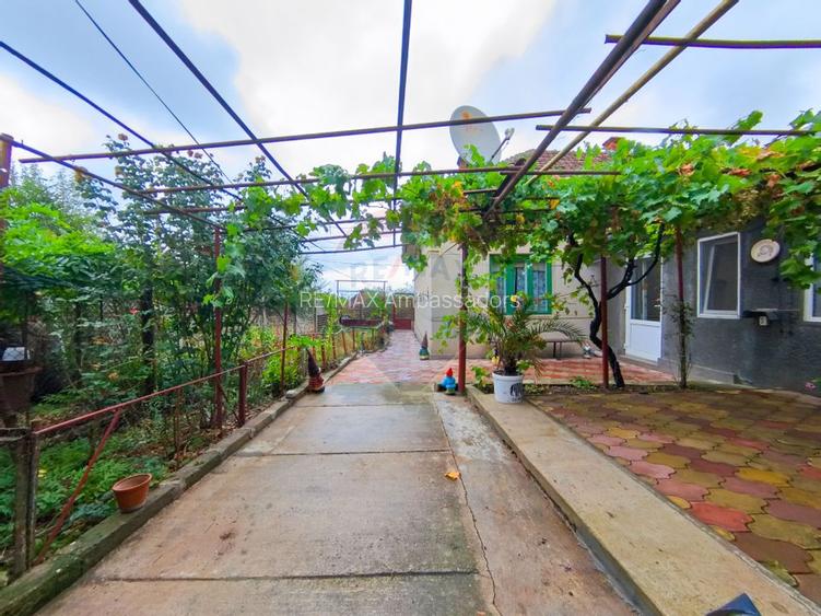 Casă cu 4 camere de vânzare în Buzias - 2