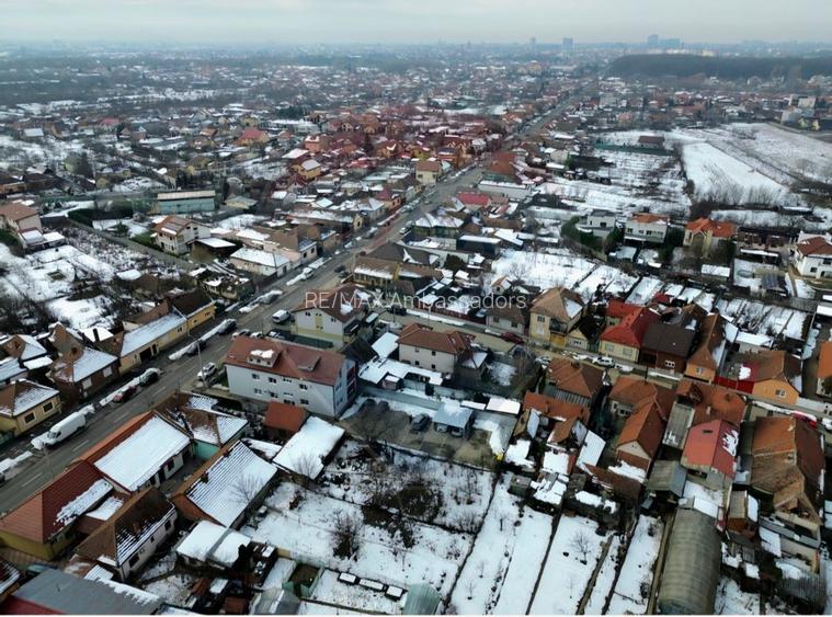 Apartament cu 3 camere de vânzare - 21